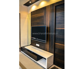 TV UNIT 84