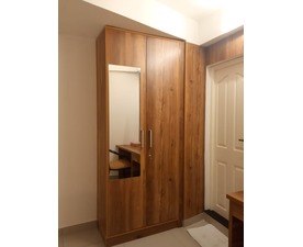  ENGINEERED WOOD WARDROBES 13